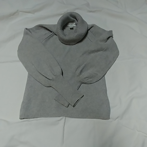 Turtleneck sweater - Picture 1 of 3